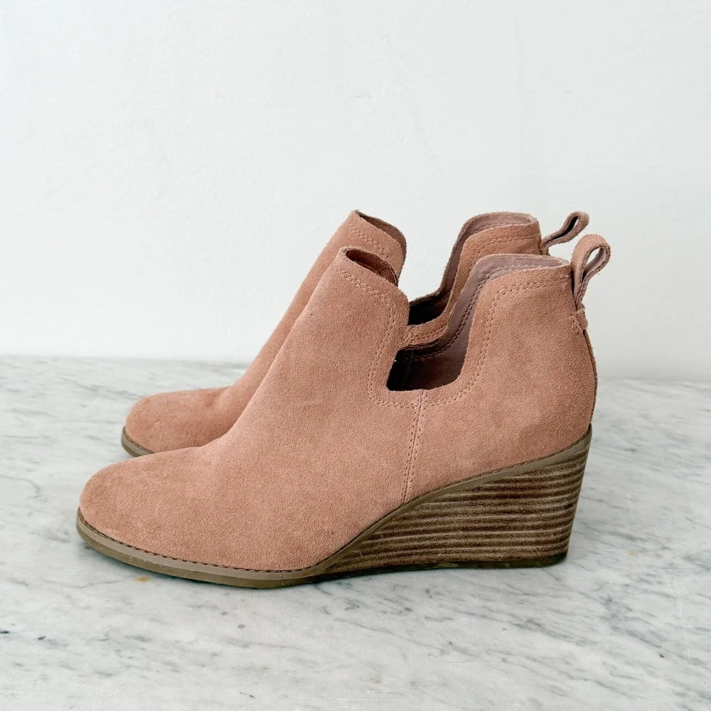 Boho TOMS Kallie Suede Wedge Ankle Booties 8.5 Dusty Rose‎ Pink Side Cutout